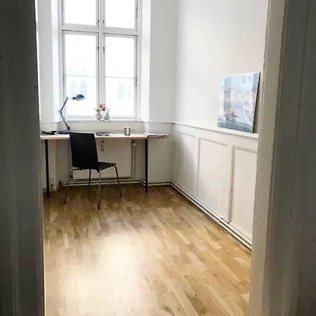 Picturesque Flat In A Popular Place In Apartment